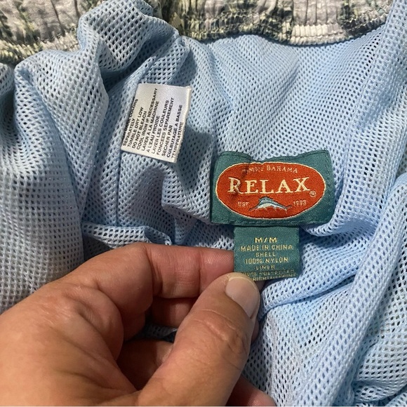 Tommy Bahama Relax Gray Tropical Print Mesh Brief Line Swim Trunks - Picture 4 of 4